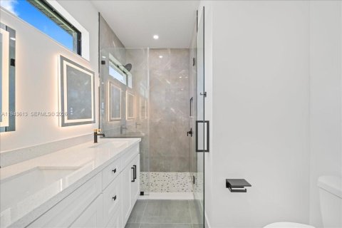 Villa ou maison à vendre à Cape Coral, Floride: 3 chambres, 128.86 m2 № 2080086 - photo 6