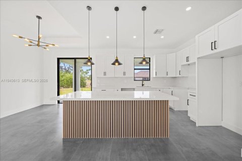 Villa ou maison à vendre à Cape Coral, Floride: 3 chambres, 128.86 m2 № 2080086 - photo 16