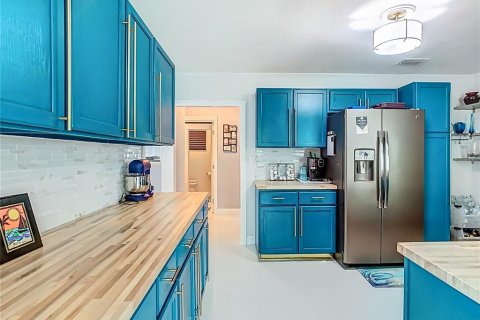 Купить виллу или дом в Киссимми, Флорида 8 комнат, 141.95м2, № 1657629 - фото 16