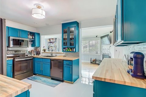 Купить виллу или дом в Киссимми, Флорида 8 комнат, 141.95м2, № 1657629 - фото 17