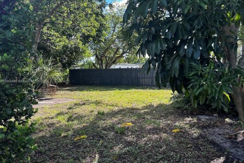 House in Fort Lauderdale, Florida 3 bedrooms, 86.96 sq.m. № 1890775 - photo 24
