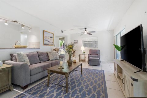 Copropriété à vendre à Deltona, Floride: 2 chambres, 83.33 m2 № 2099283 - photo 8