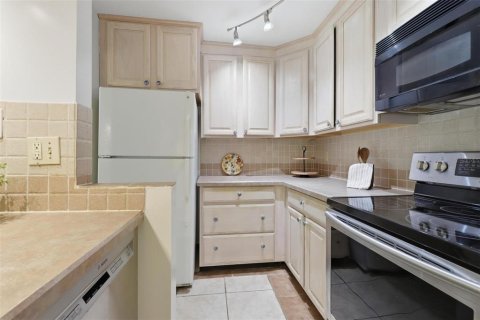 Copropriété à vendre à Deltona, Floride: 2 chambres, 83.33 m2 № 2099283 - photo 14