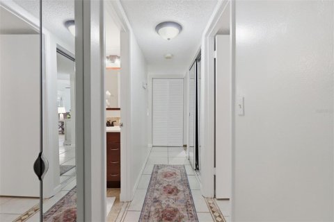 Copropriété à vendre à Deltona, Floride: 2 chambres, 83.33 m2 № 2099283 - photo 17