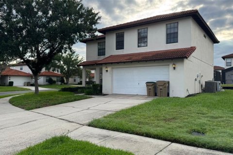 House in Clermont, Florida 4 bedrooms, 192.49 sq.m. № 1773706 - photo 1