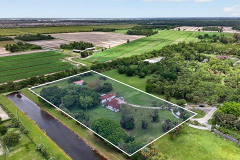 House in Loxahatchee Groves, Florida 3 bedrooms, 232.91 sq.m. № 2169865 - photo 13
