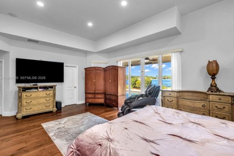 Villa ou maison à vendre à Weston, Floride: 7 chambres, 389.35 m2 № 2009486 - photo 25