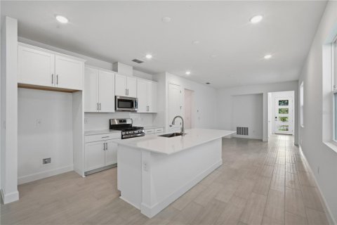 Villa ou maison à vendre à Apollo Beach, Floride: 3 chambres, 157.93 m2 № 2227159 - photo 18