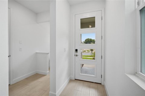 Villa ou maison à vendre à Apollo Beach, Floride: 3 chambres, 157.93 m2 № 2227159 - photo 8