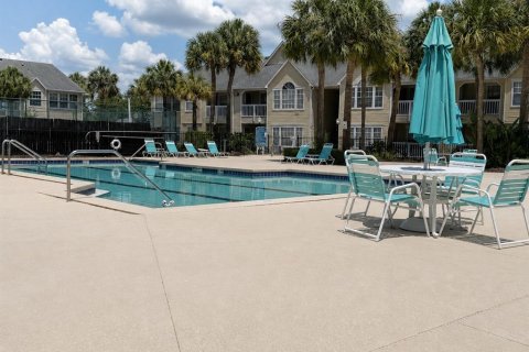 Condo in Orlando, Florida, 2 bedrooms № 2217554 - photo 18