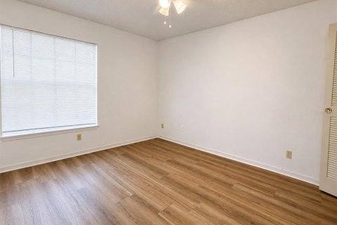 Condo in Orlando, Florida, 2 bedrooms № 2217554 - photo 12