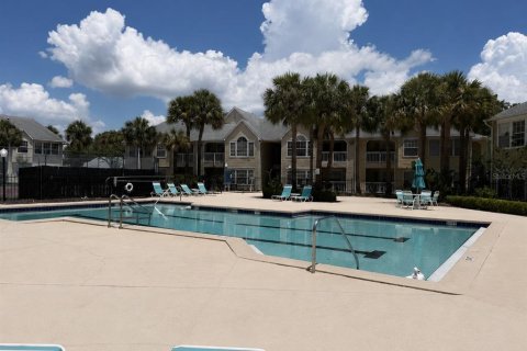 Condo in Orlando, Florida, 2 bedrooms № 2217554 - photo 19