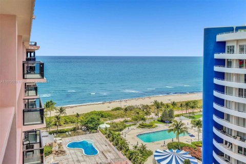 Condominio en venta en Miami Beach, Florida, 3 dormitorios, 141.21 m2 № 1937677 - foto 29