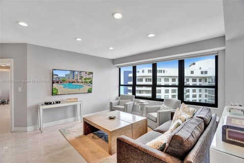 Condominio en venta en Miami Beach, Florida, 3 dormitorios, 141.21 m2 № 1937677 - foto 8