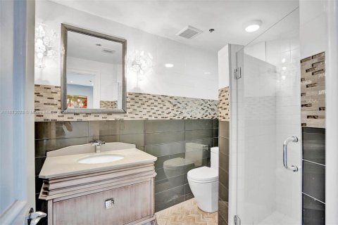 Condominio en venta en Miami Beach, Florida, 3 dormitorios, 141.21 m2 № 1937677 - foto 24