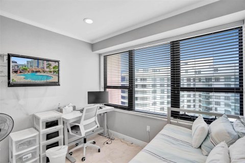 Condominio en venta en Miami Beach, Florida, 3 dormitorios, 141.21 m2 № 1937677 - foto 25
