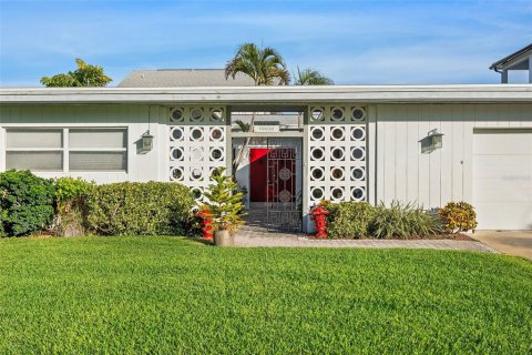 Casa en venta en Tierra Verde, Florida, 3 dormitorios, 214.51 m2 № 813729 - foto 5