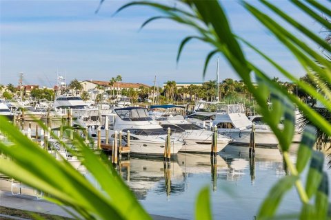 Casa en venta en Tierra Verde, Florida, 3 dormitorios, 214.51 m2 № 813729 - foto 29
