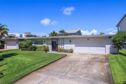 Casa en venta en Tierra Verde, Florida, 3 dormitorios, 214.51 m2 № 813729 - foto 4