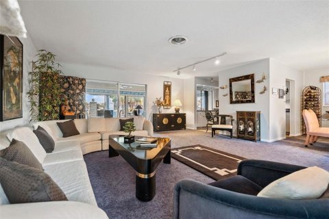 Casa en venta en Tierra Verde, Florida, 3 dormitorios, 214.51 m2 № 813729 - foto 8