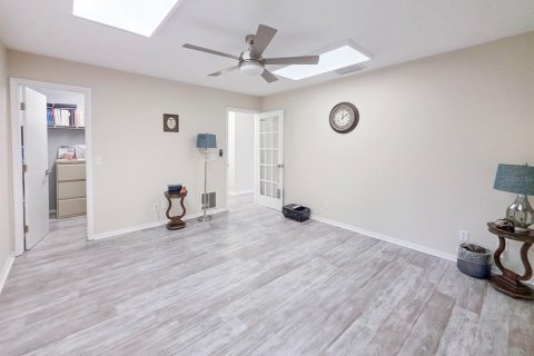 Propiedad comercial en venta en Palm Coast, Florida, 187.11 m2 № 2167041 - foto 24
