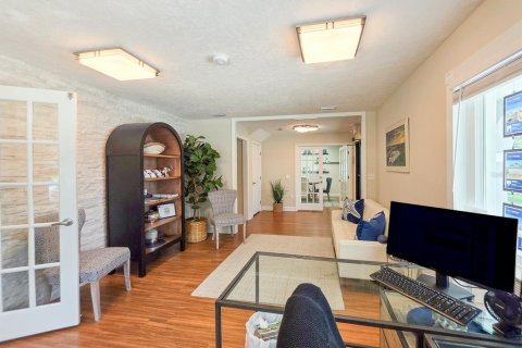Propiedad comercial en venta en Palm Coast, Florida, 187.11 m2 № 2167041 - foto 6