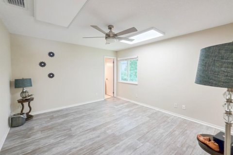 Propiedad comercial en venta en Palm Coast, Florida, 187.11 m2 № 2167041 - foto 22