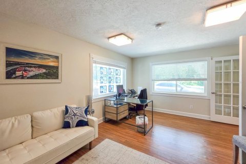 Propiedad comercial en venta en Palm Coast, Florida, 187.11 m2 № 2167041 - foto 8