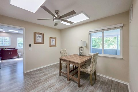 Propiedad comercial en venta en Palm Coast, Florida, 187.11 m2 № 2167041 - foto 28