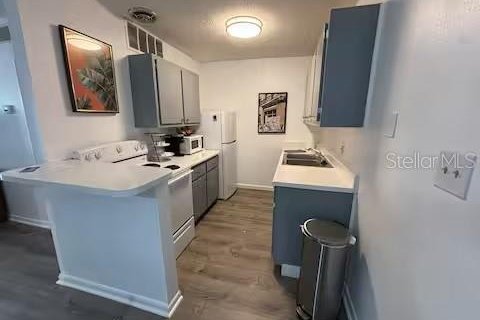 Condo in Gainesville, Florida, 1 bedroom  № 2229763 - photo 4