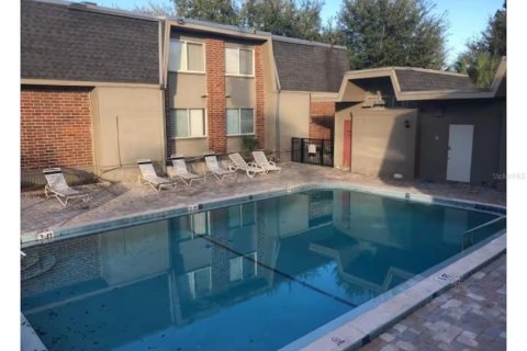 Condo in Gainesville, Florida, 1 bedroom  № 2229763 - photo 12