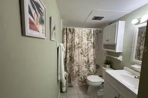 Condo in Gainesville, Florida, 1 bedroom  № 2229763 - photo 5