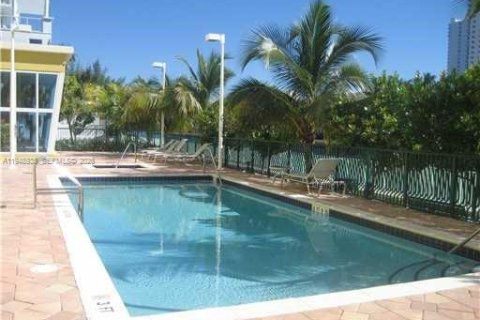 Купить кондоминиум в Авентура, Флорида 3 спальни, 156.08м2, № 2054929 - фото 12