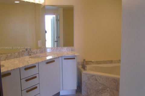 Купить кондоминиум в Авентура, Флорида 3 спальни, 156.08м2, № 2054929 - фото 5