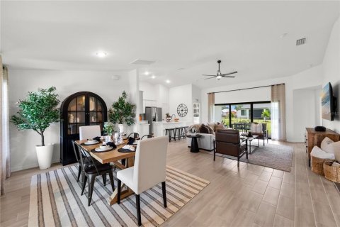 Casa en venta en Citrus Springs, Florida, 4 dormitorios, 169.92 m2 № 2091857 - foto 2