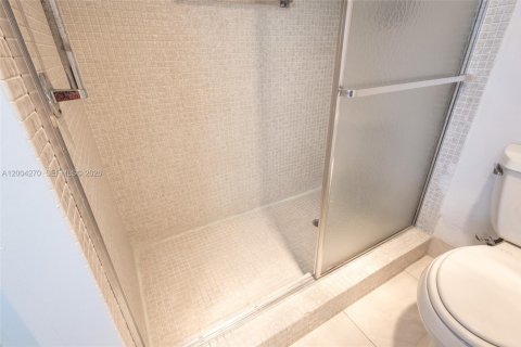 Condo in Boca Raton, Florida, 2 bedrooms  № 2068550 - photo 20