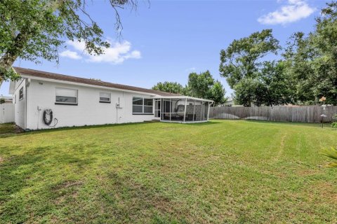 House in Casselberry, Florida 3 bedrooms, 119.66 sq.m. № 2408723 - photo 29