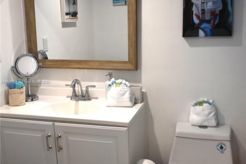 Condominio en venta en Hollywood, Florida, 1 dormitorio, 81.2 m2 № 1745701 - foto 21