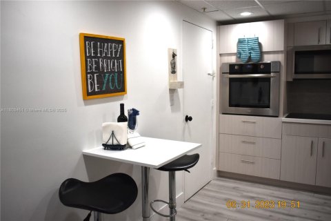 Condominio en venta en Hollywood, Florida, 1 dormitorio, 81.2 m2 № 1745701 - foto 6