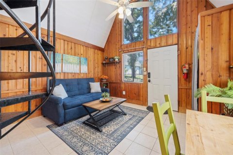 Condo in Clermont, Florida, 2 bedrooms  № 1918598 - photo 12