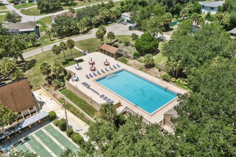 Condo in Clermont, Florida, 2 bedrooms  № 1918598 - photo 27