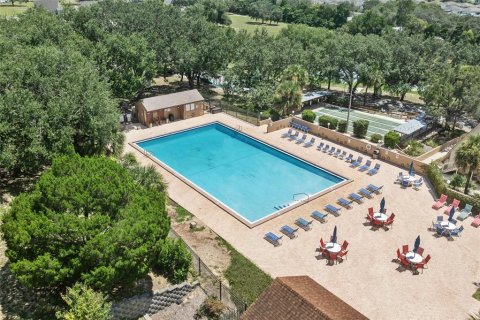 Condo in Clermont, Florida, 2 bedrooms  № 1918598 - photo 29