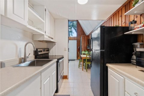 Condo in Clermont, Florida, 2 bedrooms  № 1918598 - photo 14