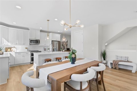 Townhouse in Tampa, Florida 4 bedrooms, 209.87 sq.m. № 1414476 - photo 21