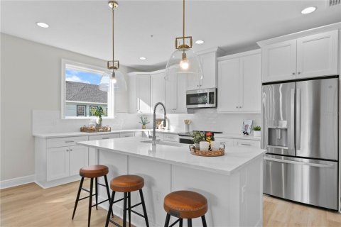 Townhouse in Tampa, Florida 4 bedrooms, 209.87 sq.m. № 1414476 - photo 24