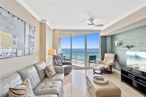 Condo in Sunny Isles Beach, Florida, 2 bedrooms № 2036939 - photo 7
