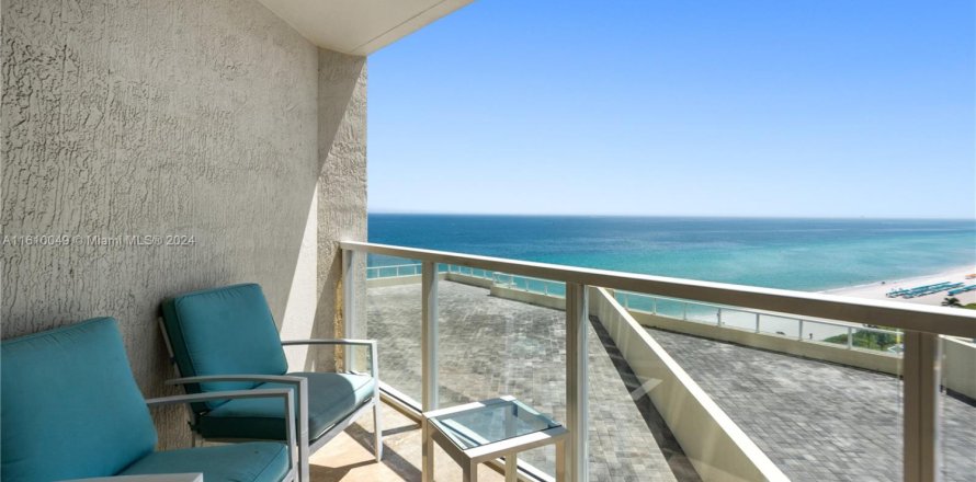 Condo in Sunny Isles Beach, Florida, 2 bedrooms № 2036939