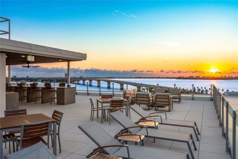 Condominio en Sarasota, Florida, 4 dormitorios  № 2093103