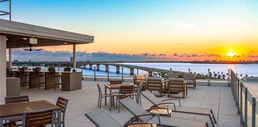 Condominio en Sarasota, Florida, 4 dormitorios  № 2093103