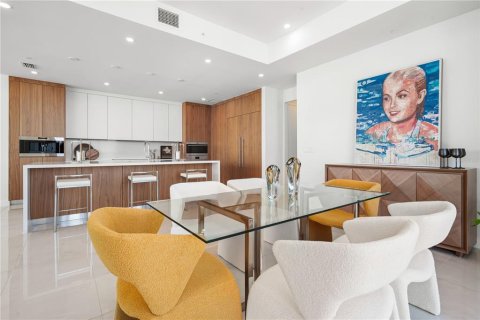 Condominio en venta en Sarasota, Florida, 4 dormitorios, 327.67 m2 № 2093103 - foto 19
